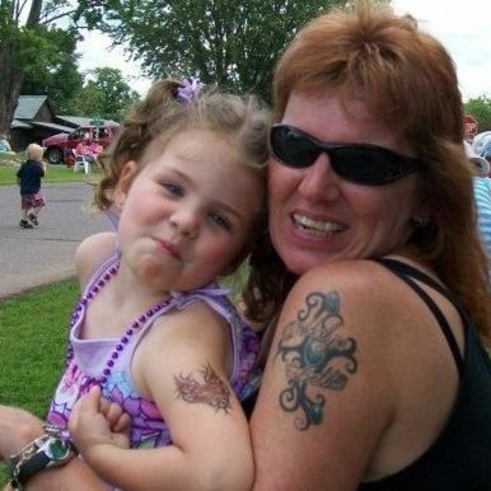 Meet your Posher, Laura